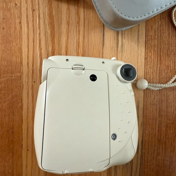 Instax Mini 7s w/ case - Picture 5 of 6